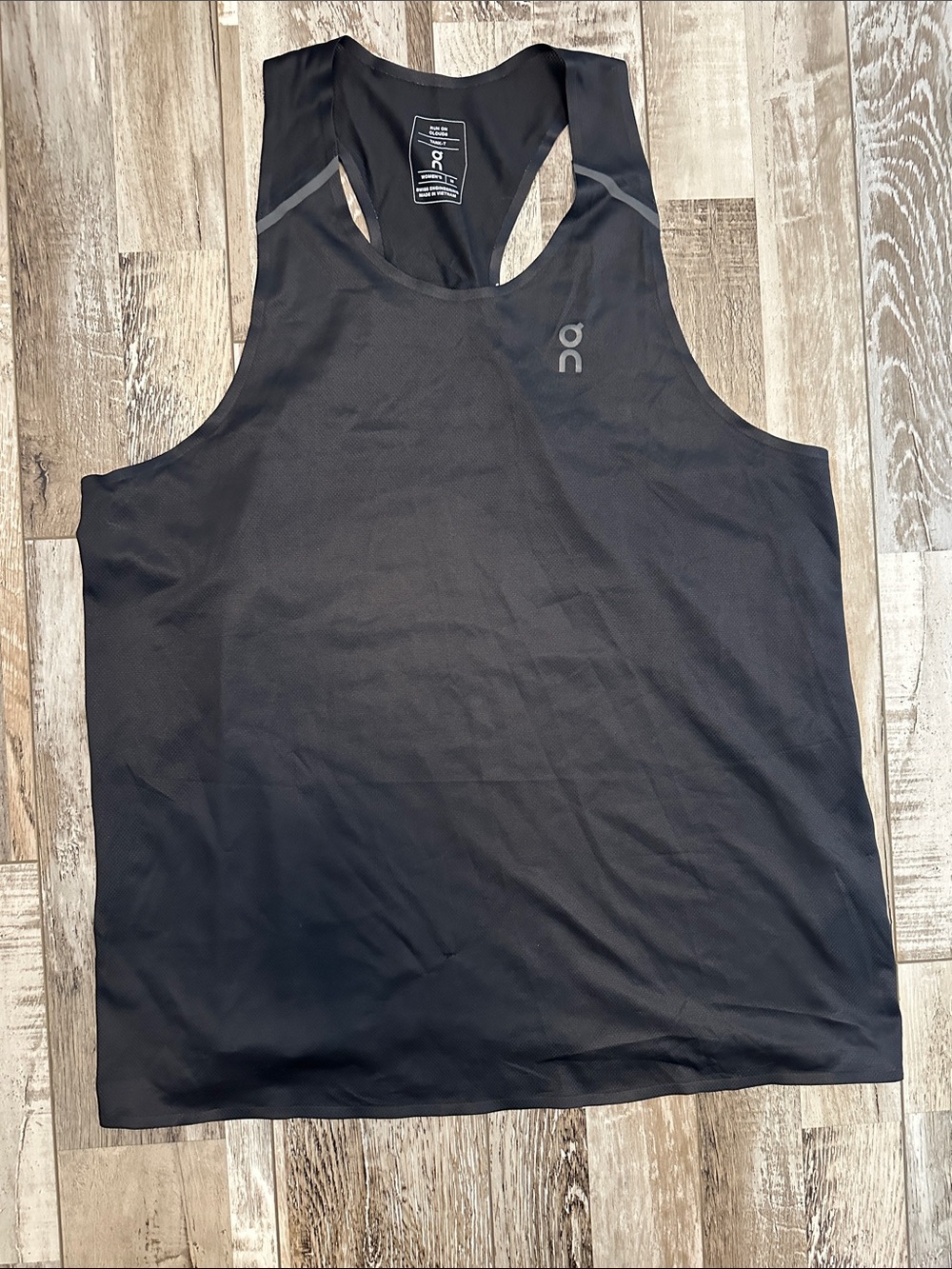 On Cloud Women’s Medium Sleeveless Athletic Running Tank Black Lightweight